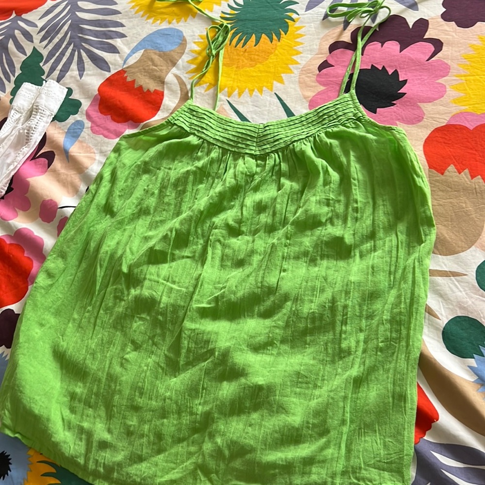 Old Navy, size medium, adjustable, tie, straps, camisole.